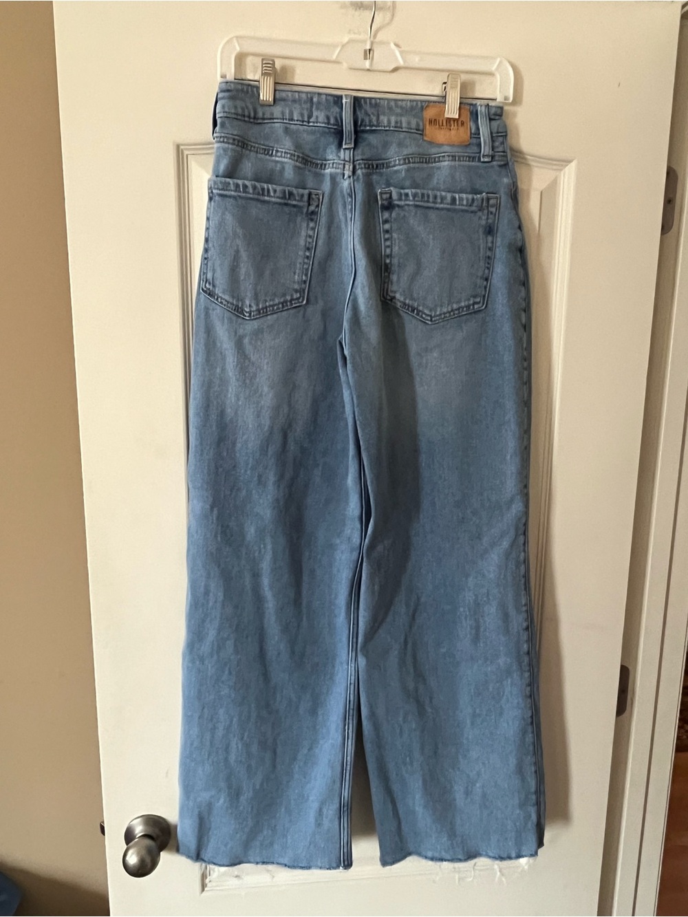 Hollister High Rise Wide-Leg Ripped Knee Jeans Juniors Size 3 - Picture 15 of 15